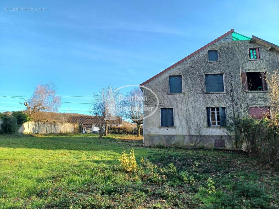 n°1 - Maison à BOURBON-LANCY