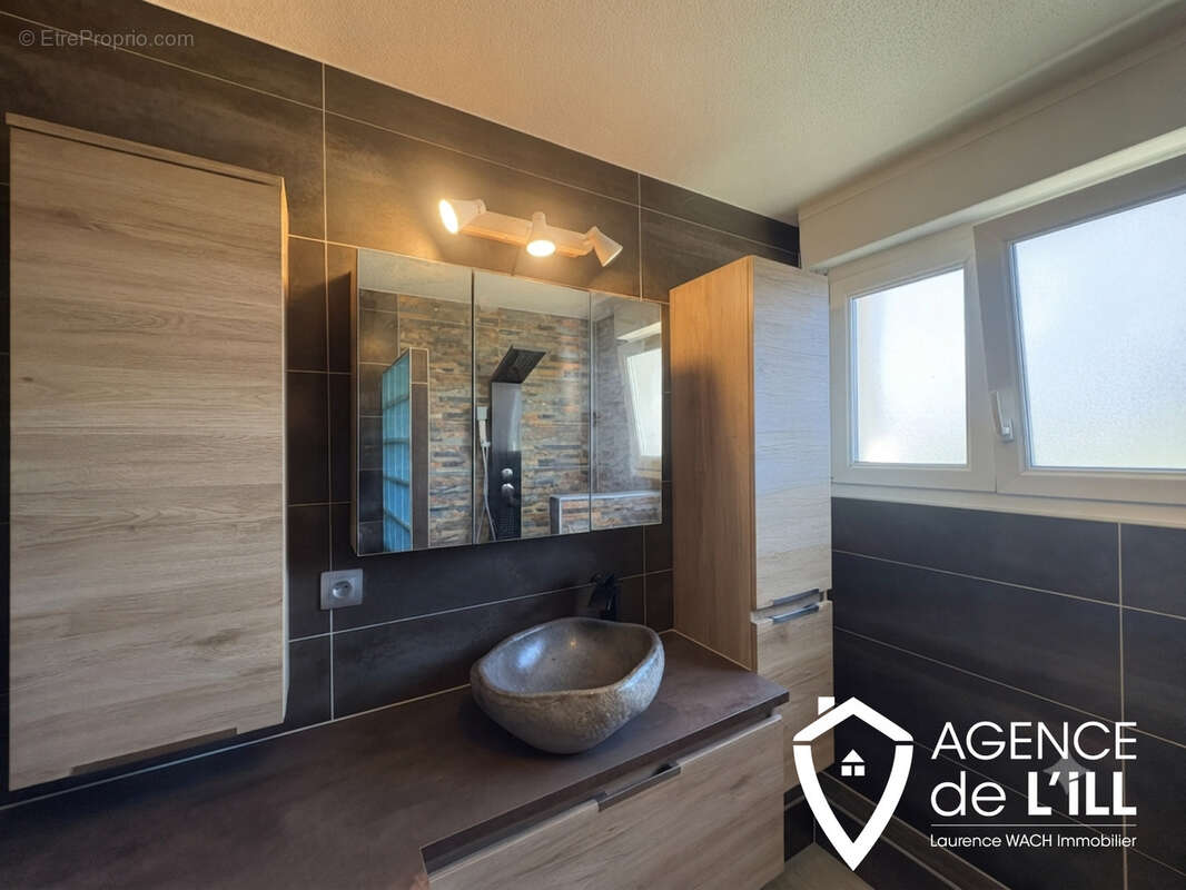 Appartement à CHATENOIS