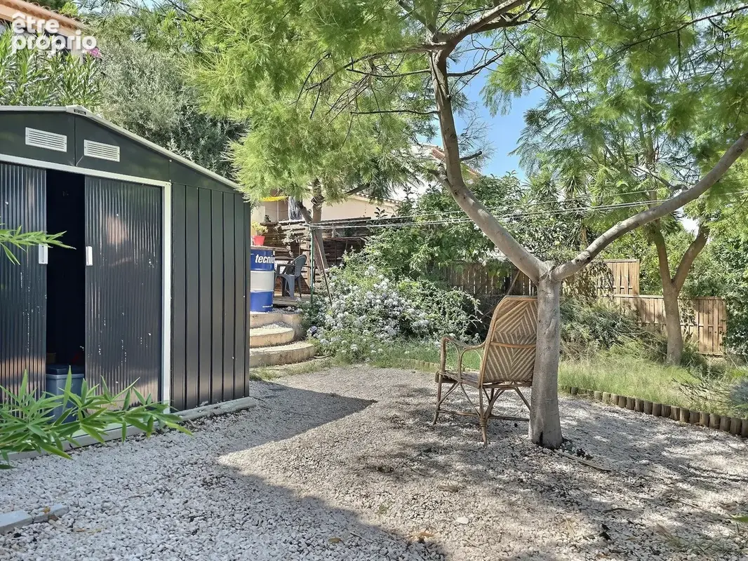 Maison proche Almanarre avec Jardin et Garage - photo 12