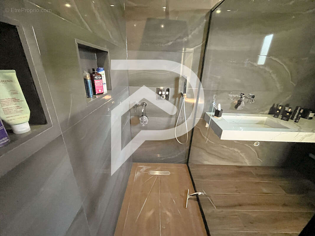 Maison Aulnay Sous Bois 10 pièce(s) 200 m2 - photo 5