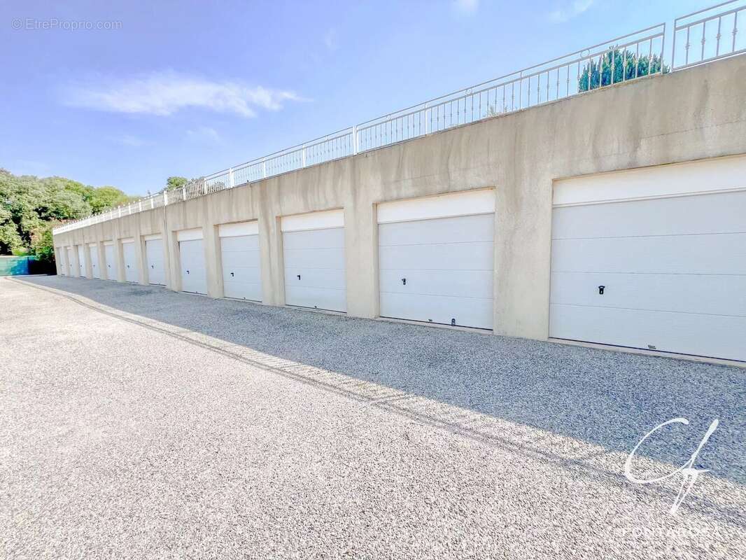 Appartement à LORGUES