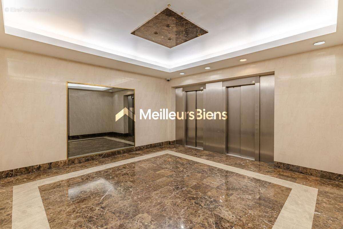 Appartement à PARIS-10E