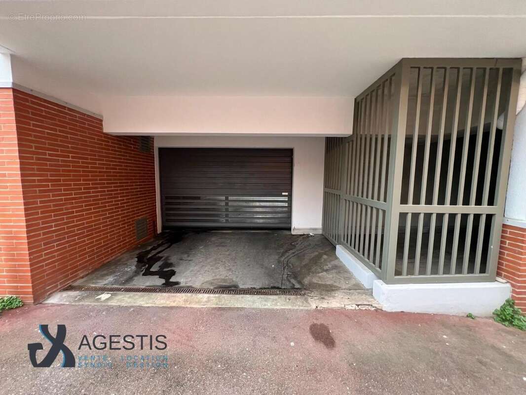   - Commerce à TOULOUSE