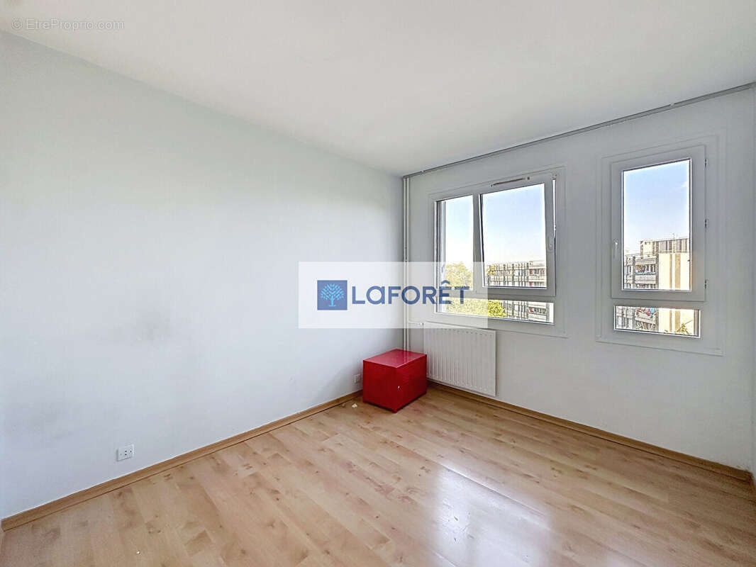 Appartement à SARTROUVILLE