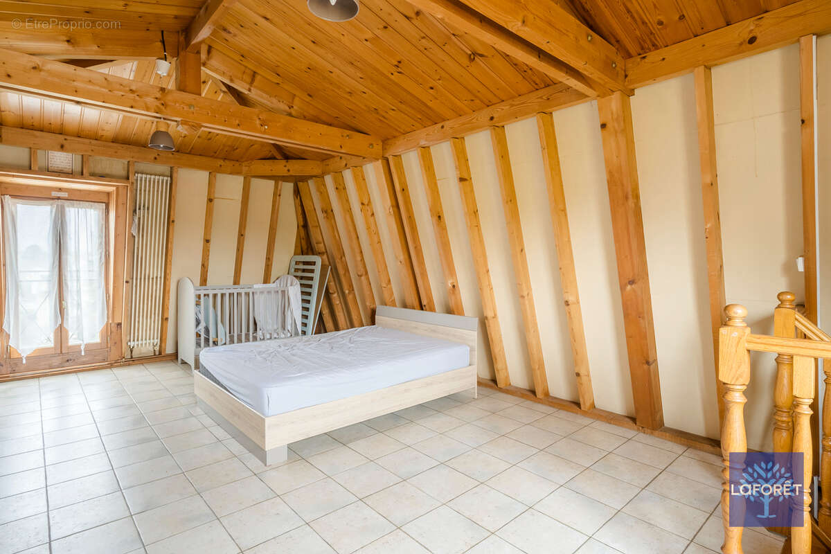 Maison à LES PAVILLONS-SOUS-BOIS