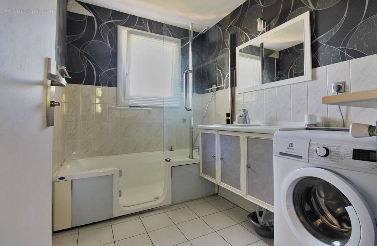 Maison à vendre aux Ponts De Cé avec grenier aménageable et dépendances - photo 6
