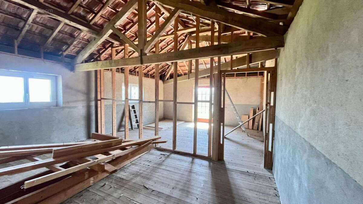 Ancien corps de ferme rénové, 240 m2 - photo 18