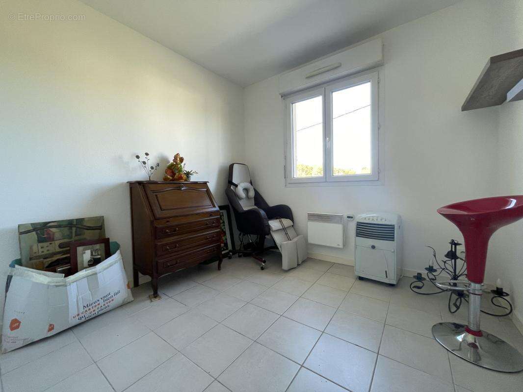 Charmant t3 libre au dernier etage a cavignac - photo 6