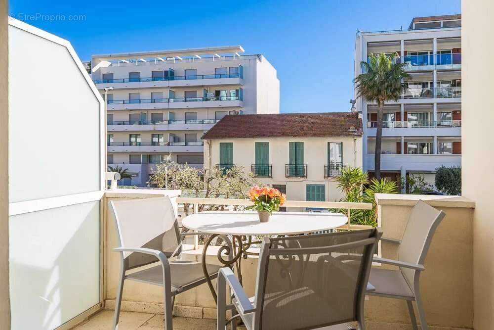 Appartement à CANNES