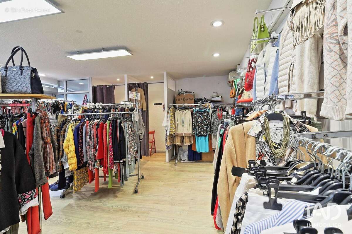 Photo 9 - Commerce à SAINT-CYPRIEN