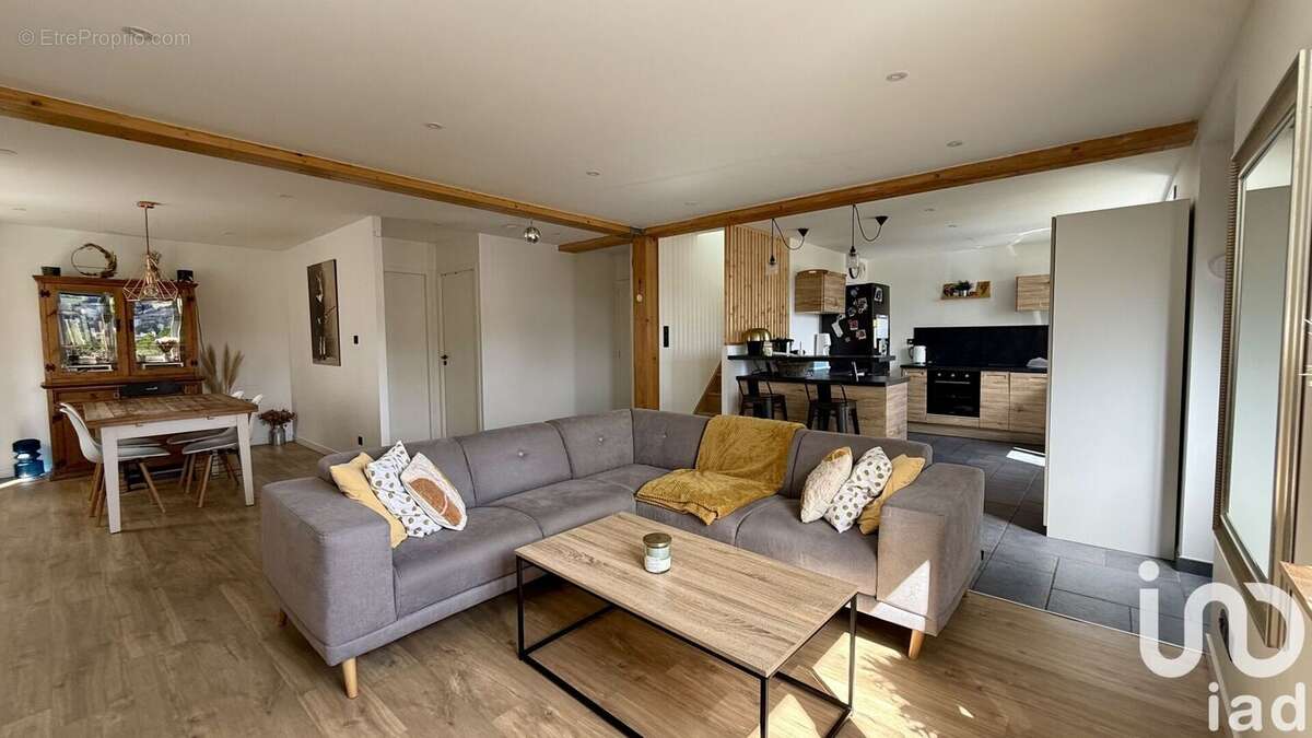 Photo 2 - Maison à SAINT-ETIENNE