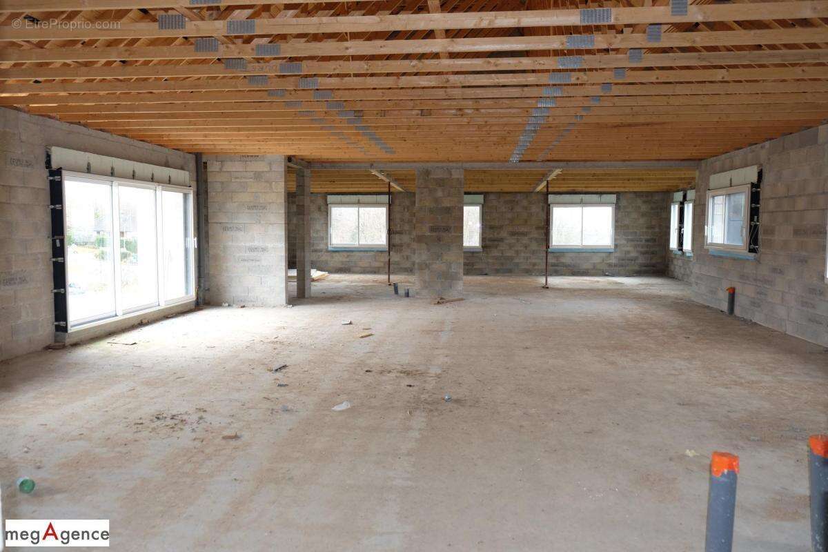 Maison d'habitation avec un cabinet médical indépendant et un studio- Hors d'eau / hors d'air - photo 16
