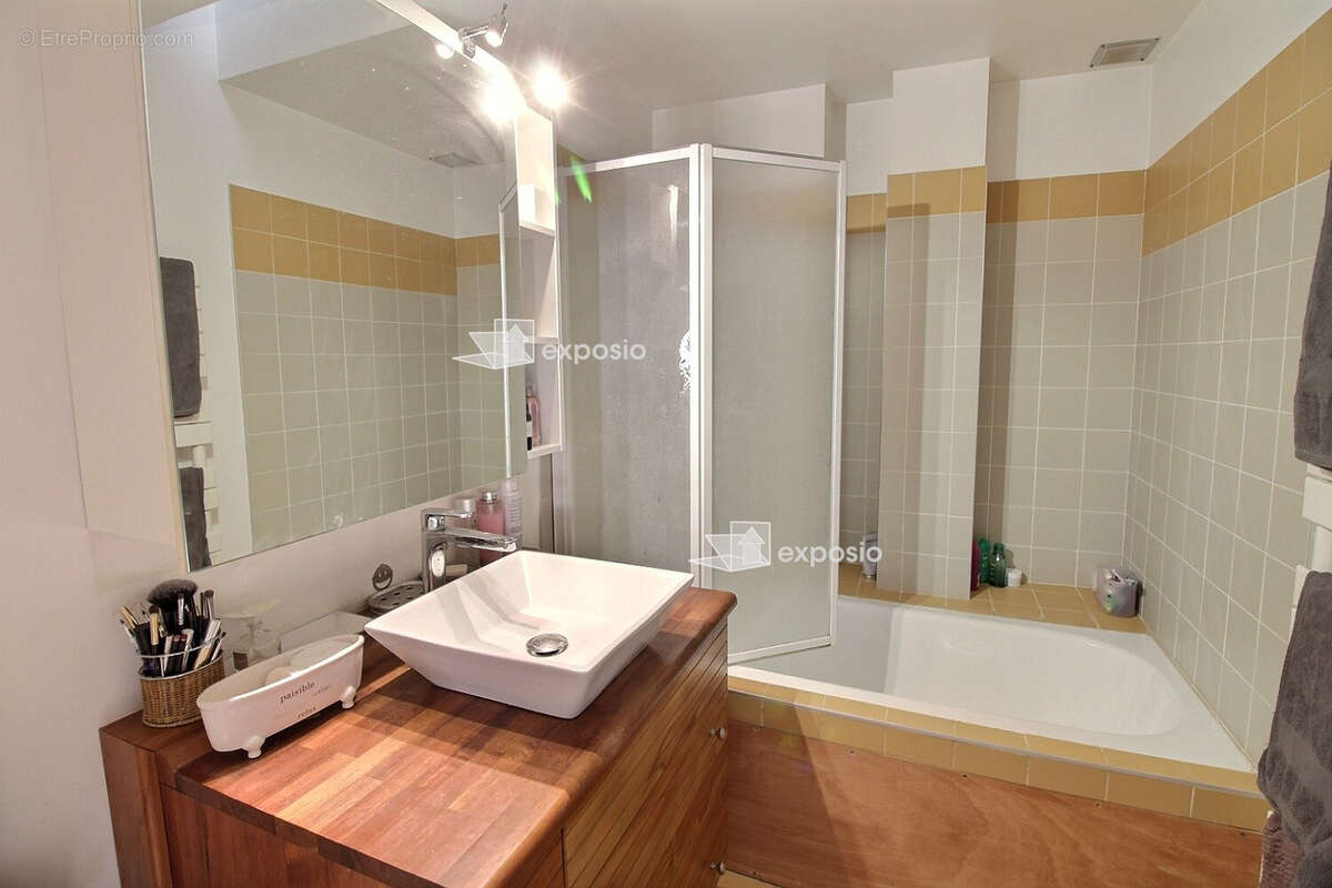 Appartement à SURESNES