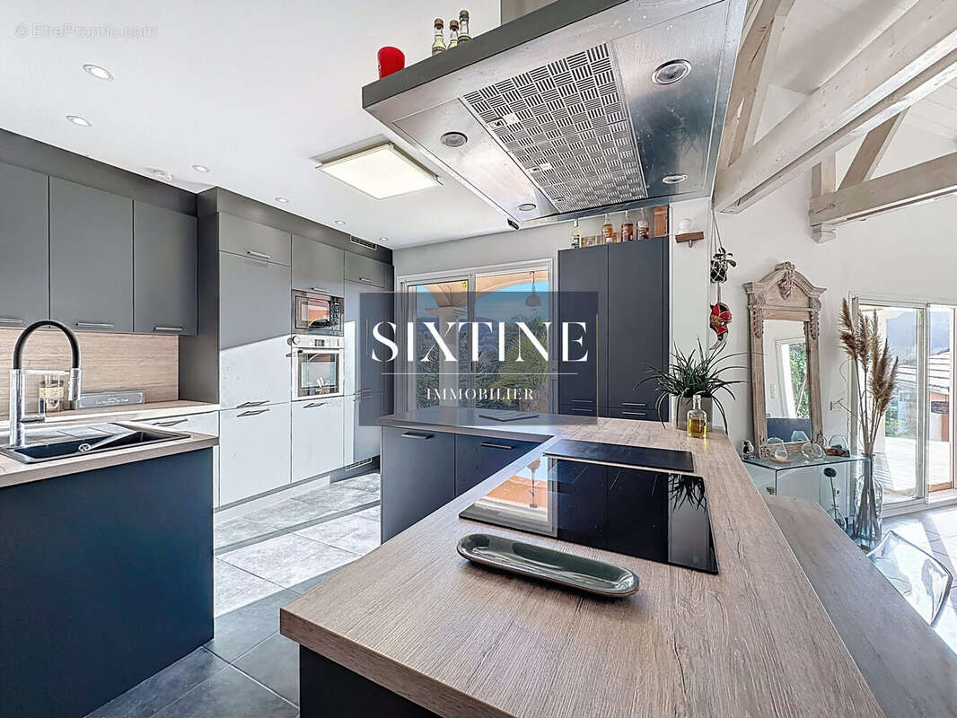 Maison à SAINT-CHEF