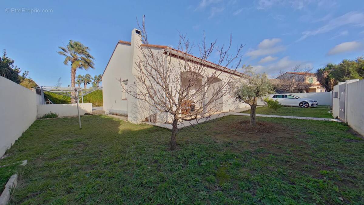 Maison à SAINT-JEAN-LASSEILLE