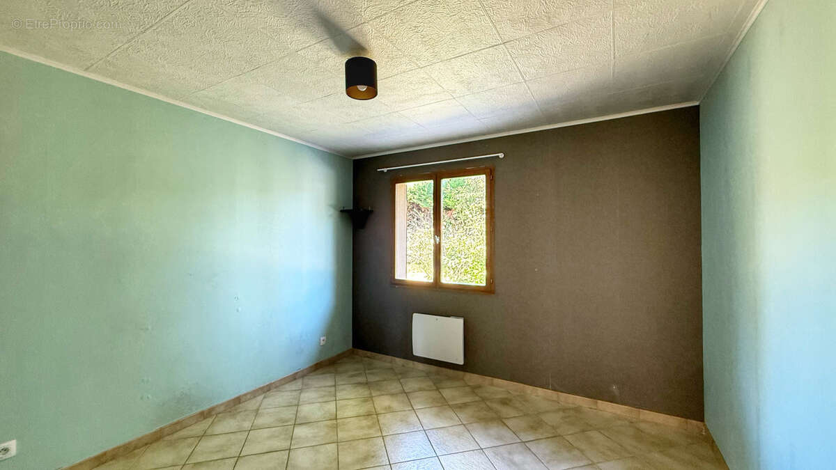 TULLINS, maison 165 m2 avec terrain - photo 12
