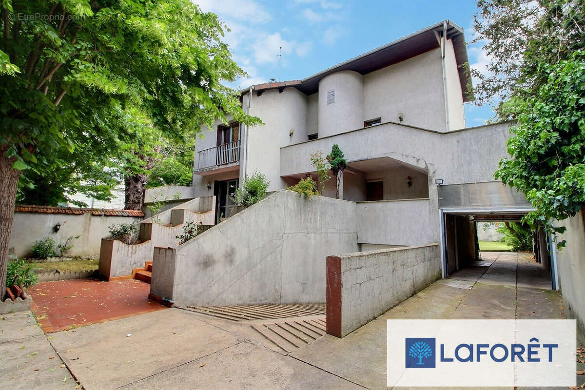 Maison à RIS-ORANGIS