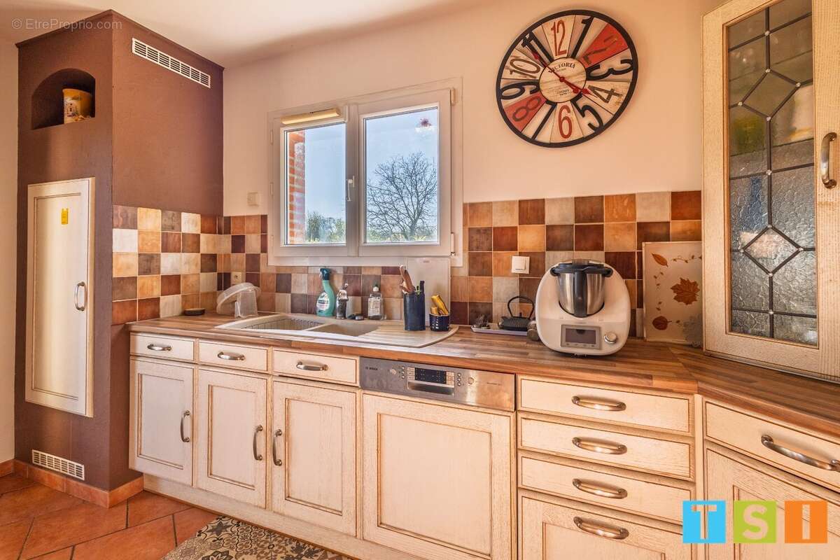 Maison à MONTESQUIEU-VOLVESTRE