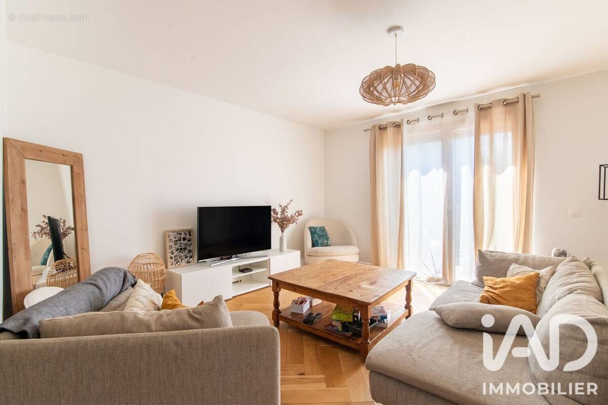 Photo 1 - Appartement à MONTEVRAIN
