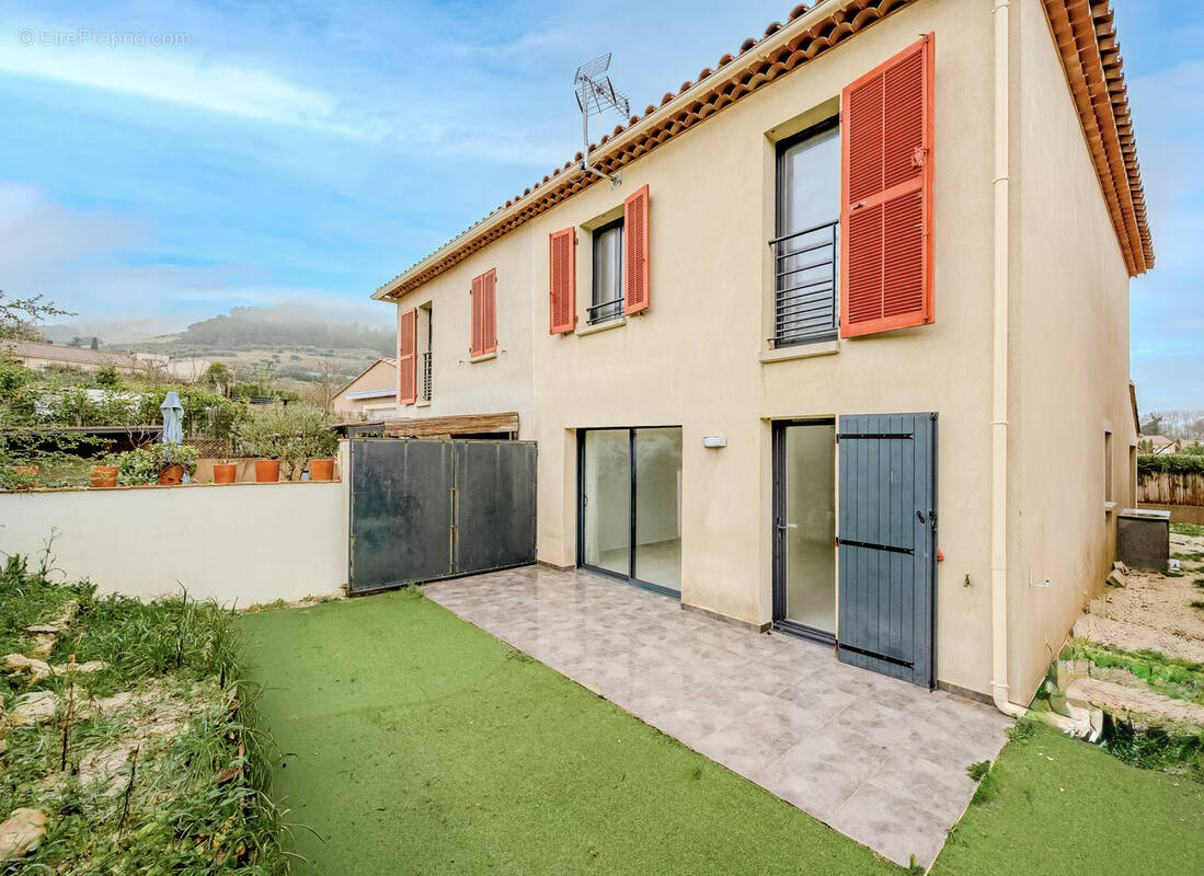 Maison à EVENOS