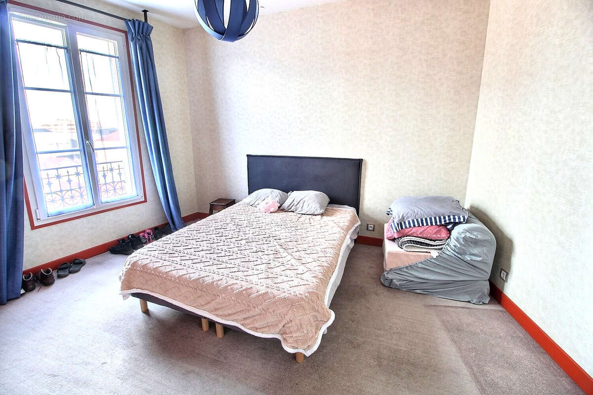 Appartement à GENNEVILLIERS