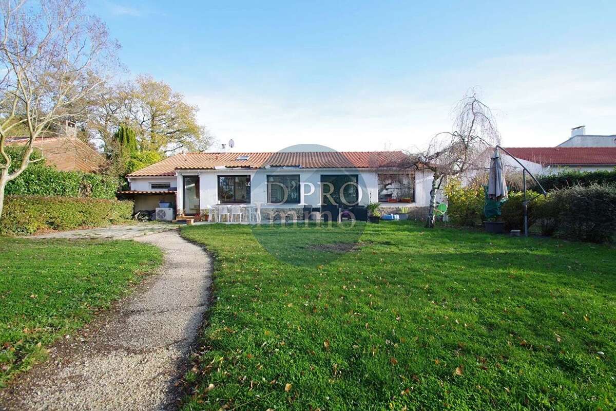 Maison Familiale 4 Chambres Avec Beau Jardin - photo 5