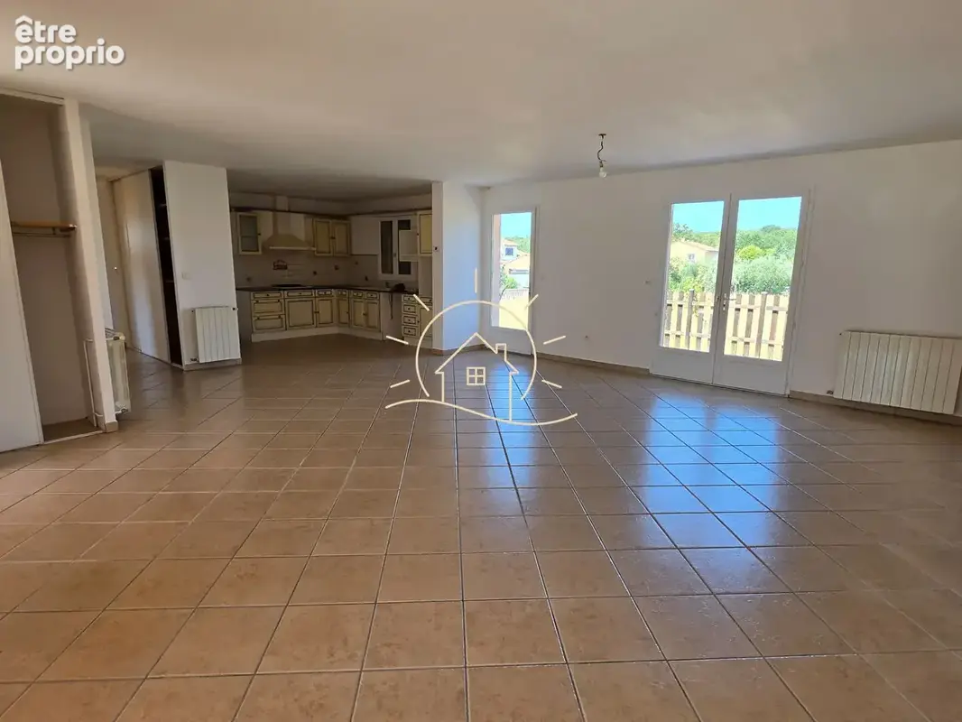 Maison de plain pied avec grand terrain ruoms sud ardeche - photo 2