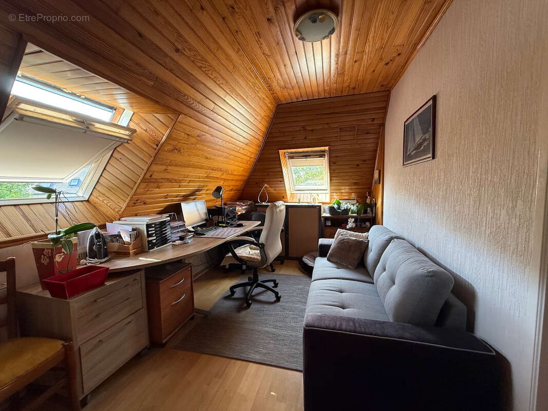 Maison à proximité du bourg - photo 10
