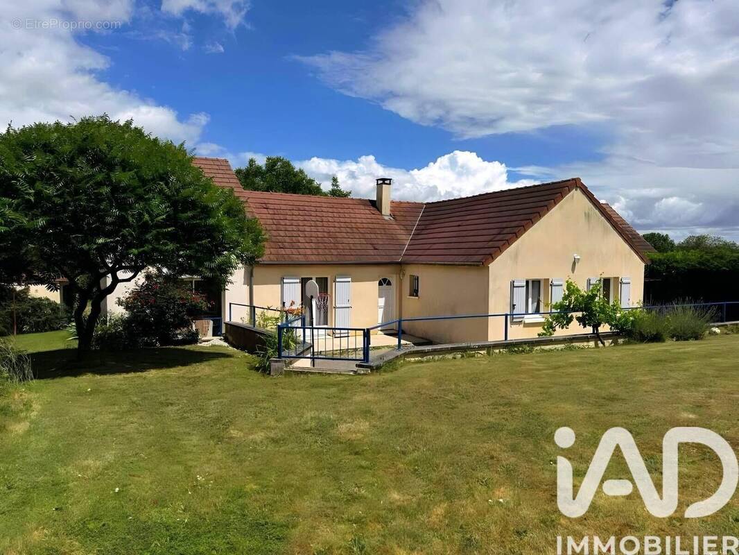 Photo 1 - Maison à NAILLY