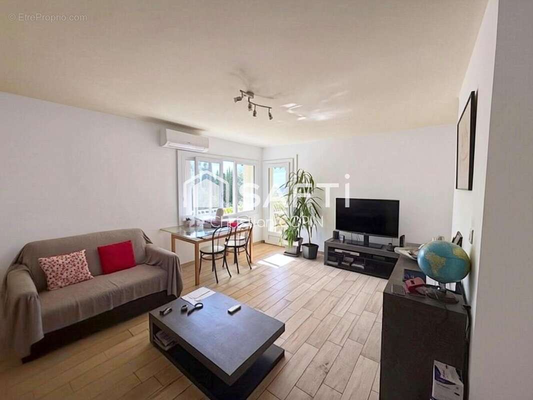 Photo 2 - Appartement à SIX-FOURS-LES-PLAGES