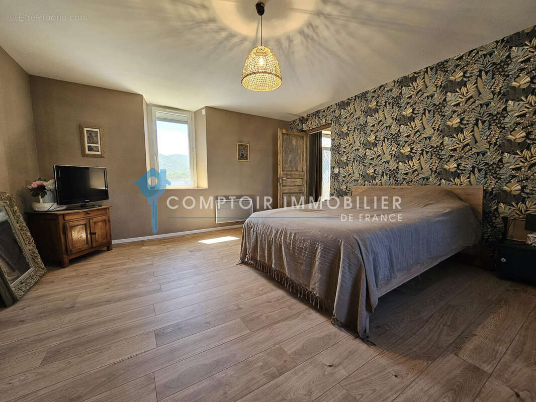 A vendre- Martres de rivière 31210 - Maison corps de ferme rénové T4 de 165 m2 avec dépendances - photo 7