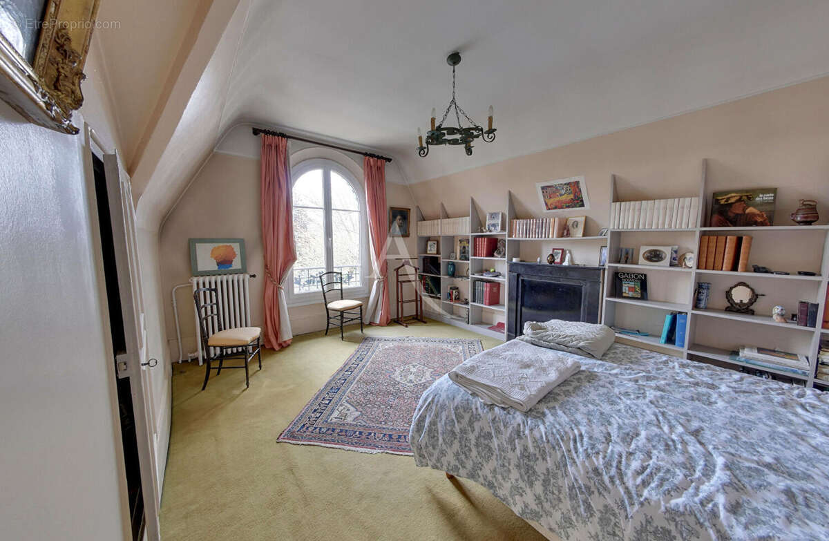 Maison à NOGENT-SUR-MARNE