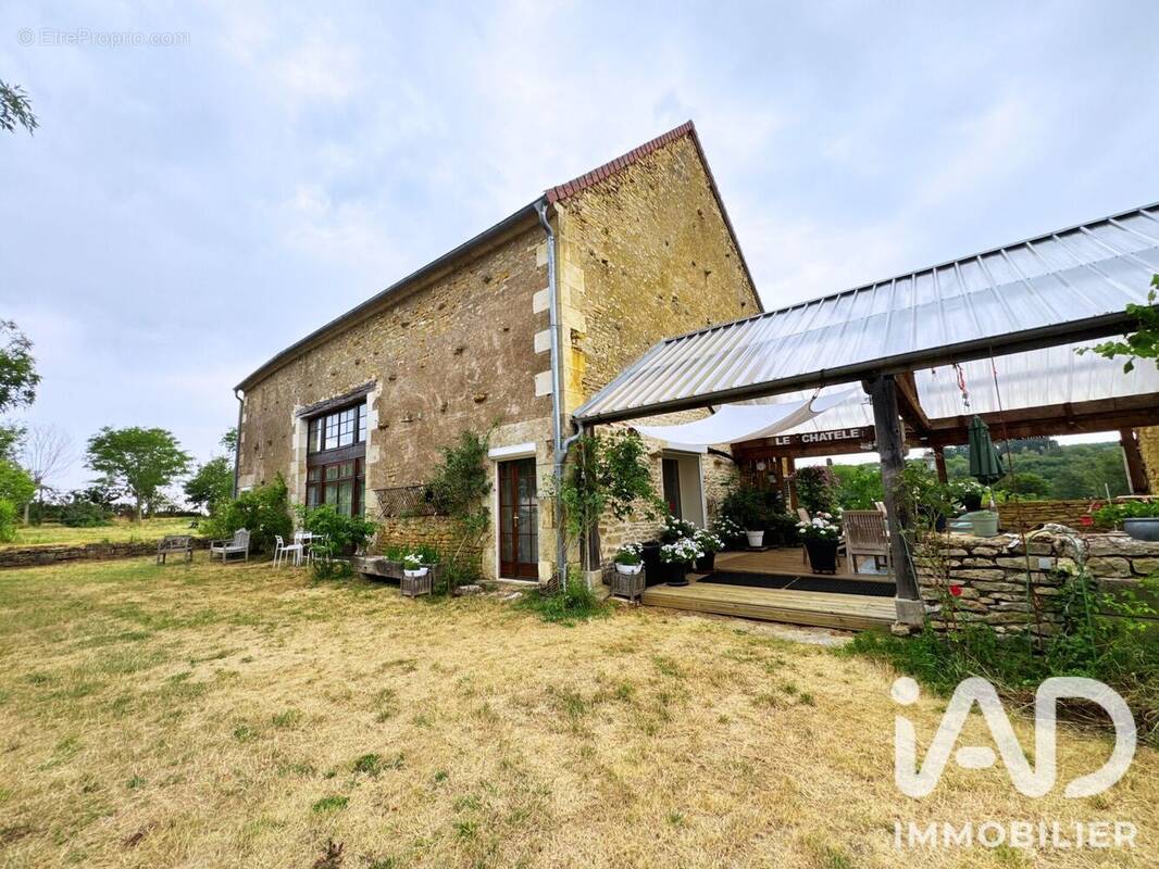 Photo 1 - Maison à CHATEAUNEUF-VAL-DE-BARGIS