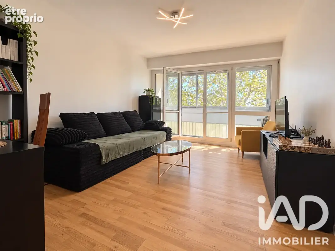 Photo 1 - Appartement à RILLIEUX-LA-PAPE