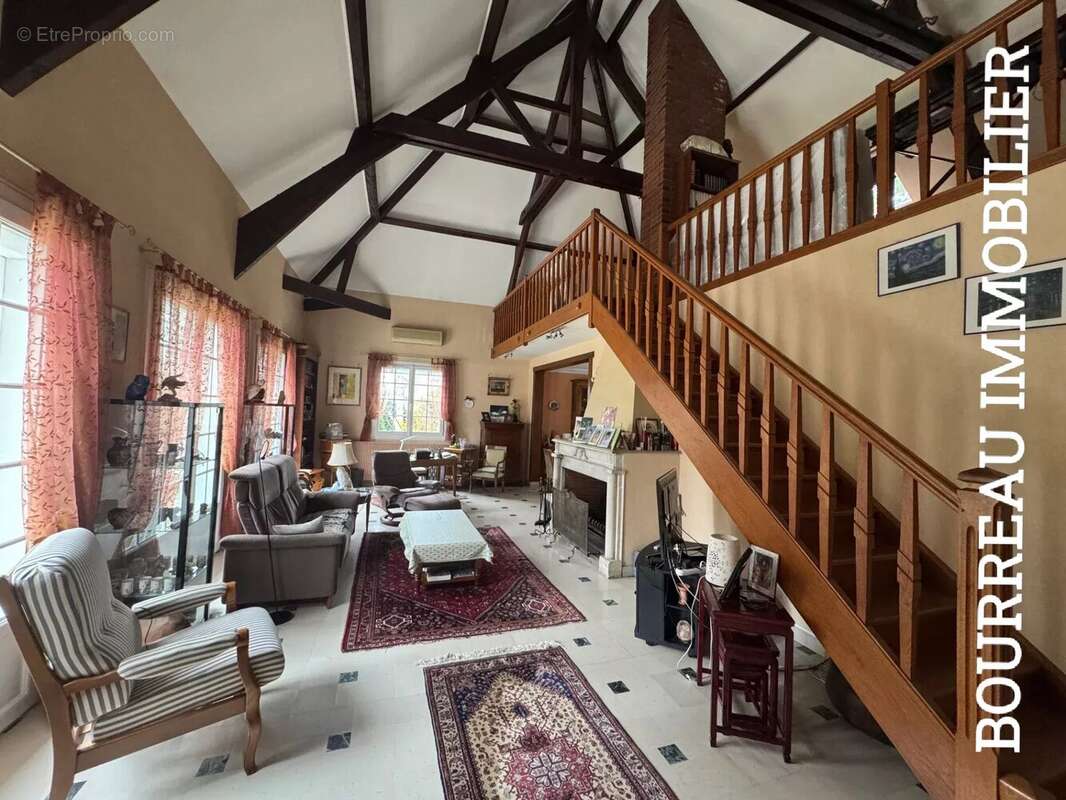 Maison à JOIGNY