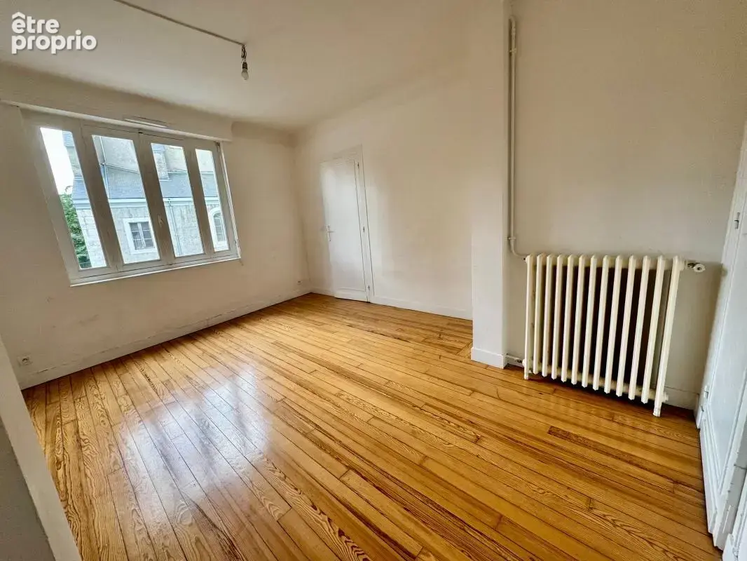 Appartement T4 de 104m2 en hyper centre avec double garage et cave - photo 4