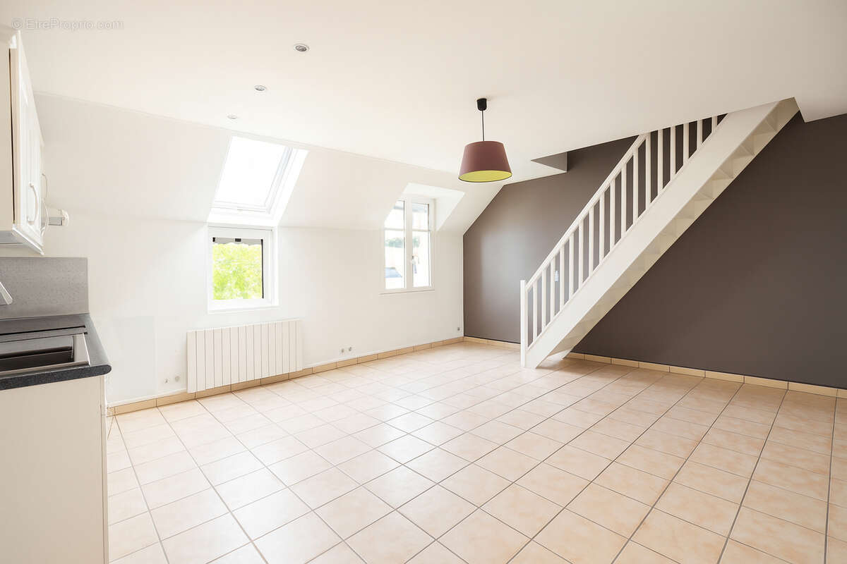 Appartement à JOUARS-PONTCHARTRAIN