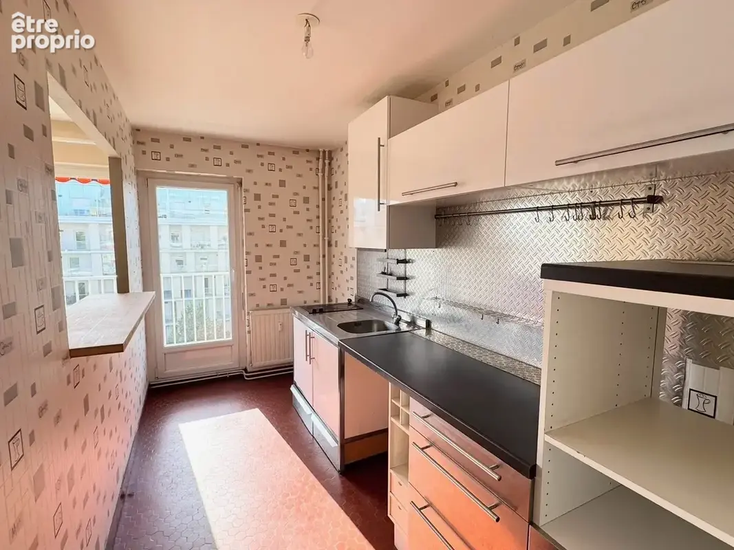 Appartement 3 pièces 72 m² à vendre à Reims (51100) - photo 2