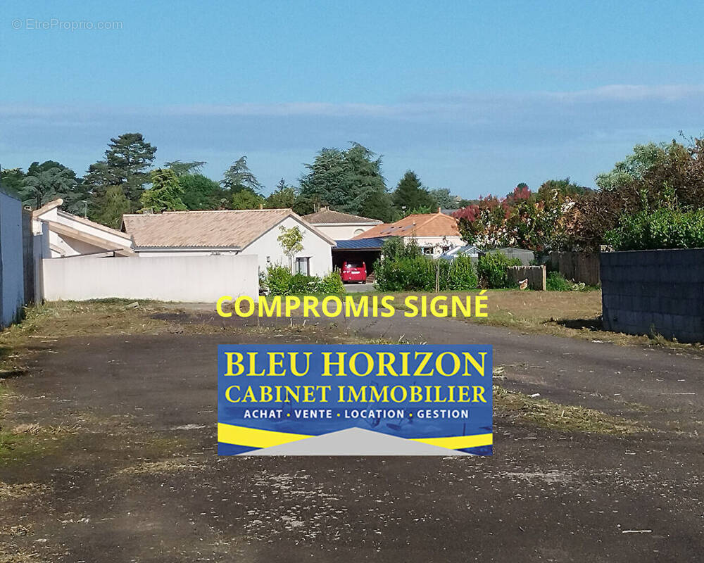 Terrain à SAINTE-PAZANNE