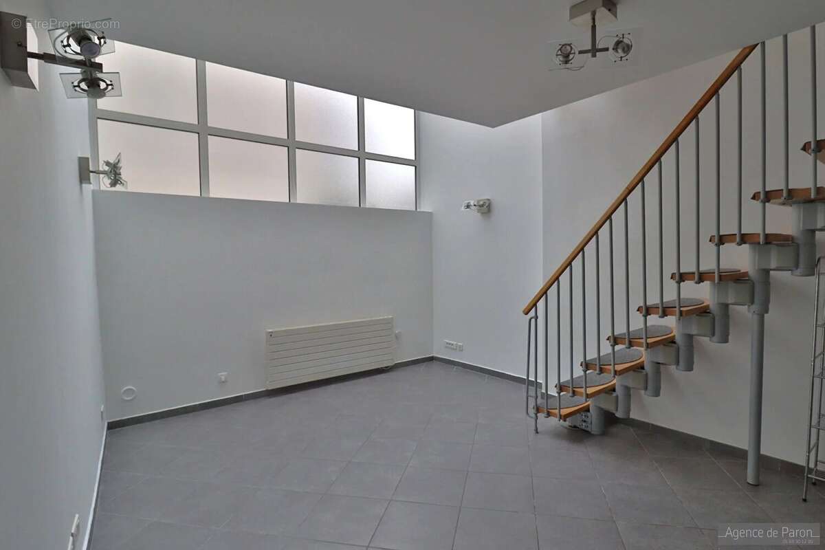 Maison à VERRIERES-LE-BUISSON