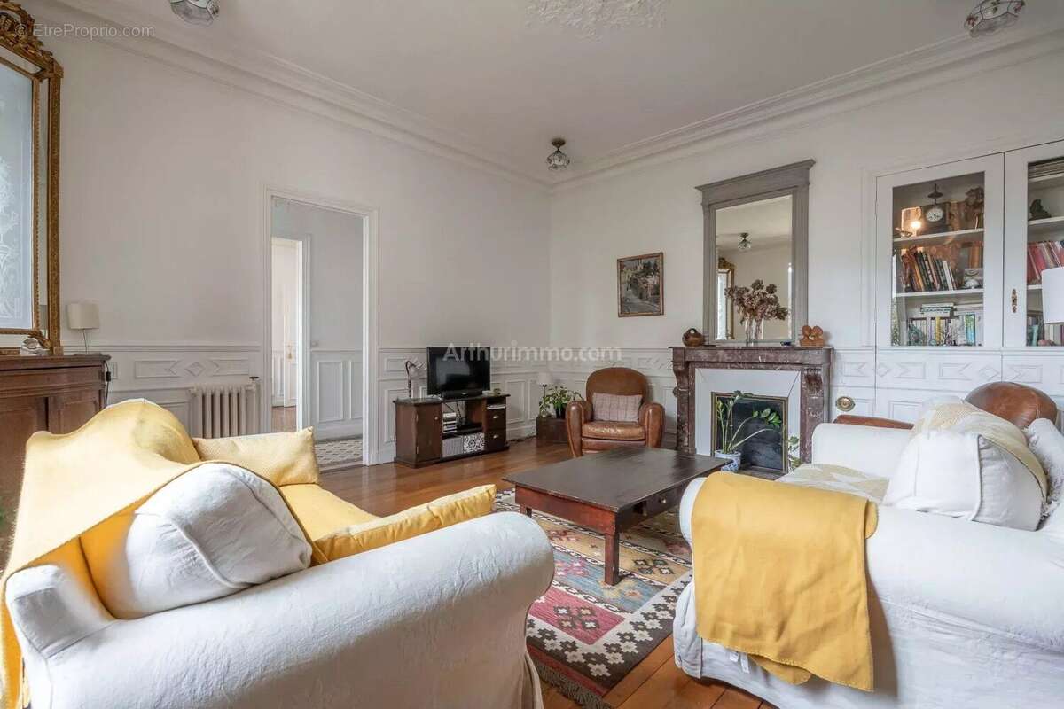 Maison à THORIGNY-SUR-MARNE