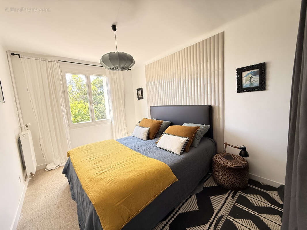 Appartement à SIX-FOURS-LES-PLAGES