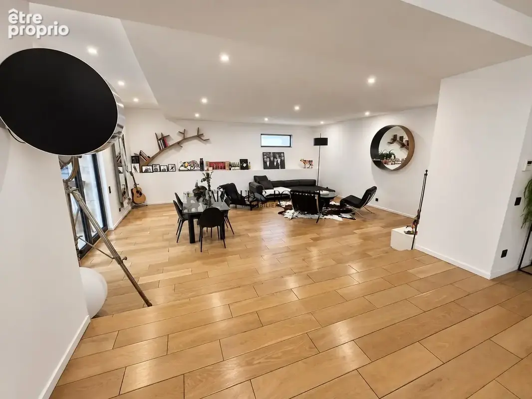 Maison 11 pièces 422 m² à vendre à Allan (26780) - photo 6