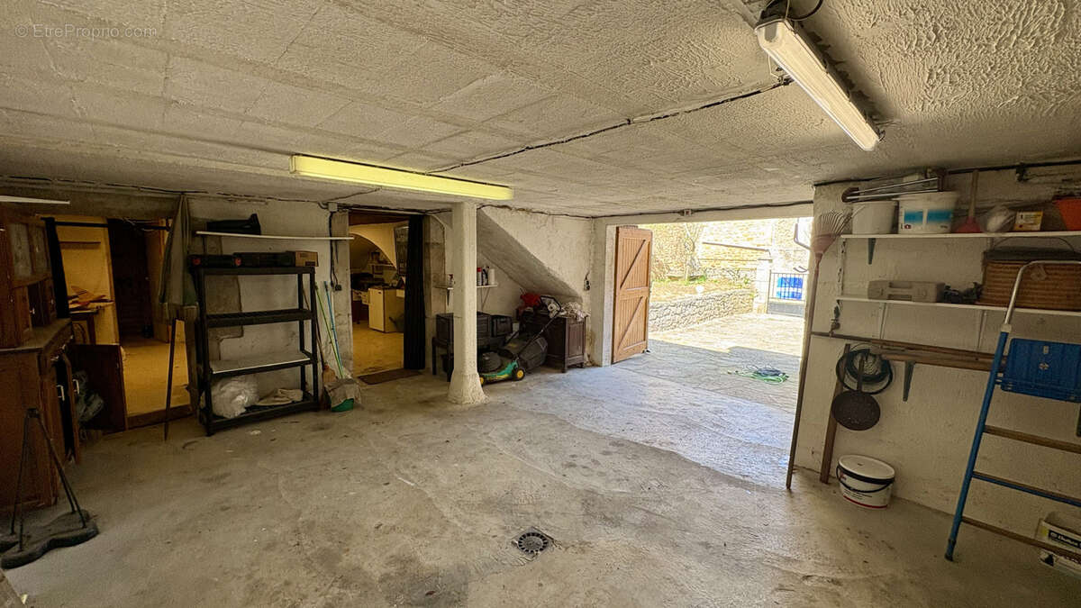 Maison à MONTROZIER