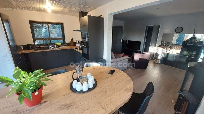 Maison à SAINT-MEEN-LE-GRAND