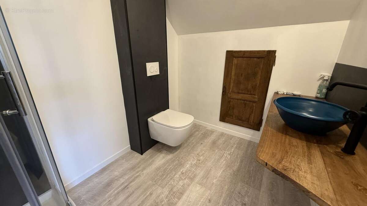 Maison à LISSAC-ET-MOURET