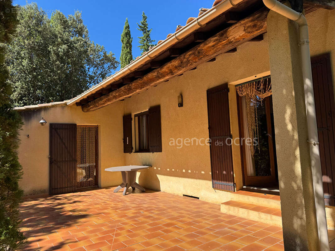 Maison à ROUSSILLON