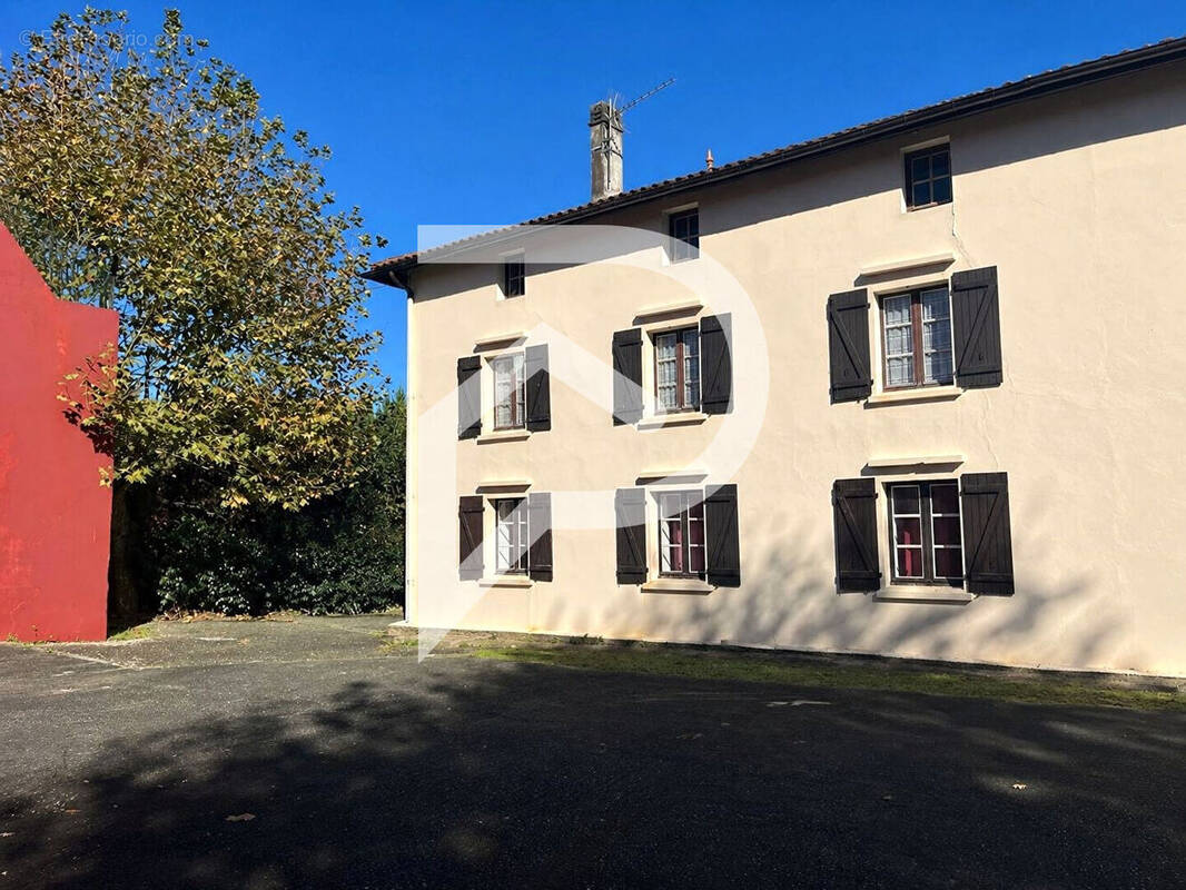 Appartement à URRUGNE
