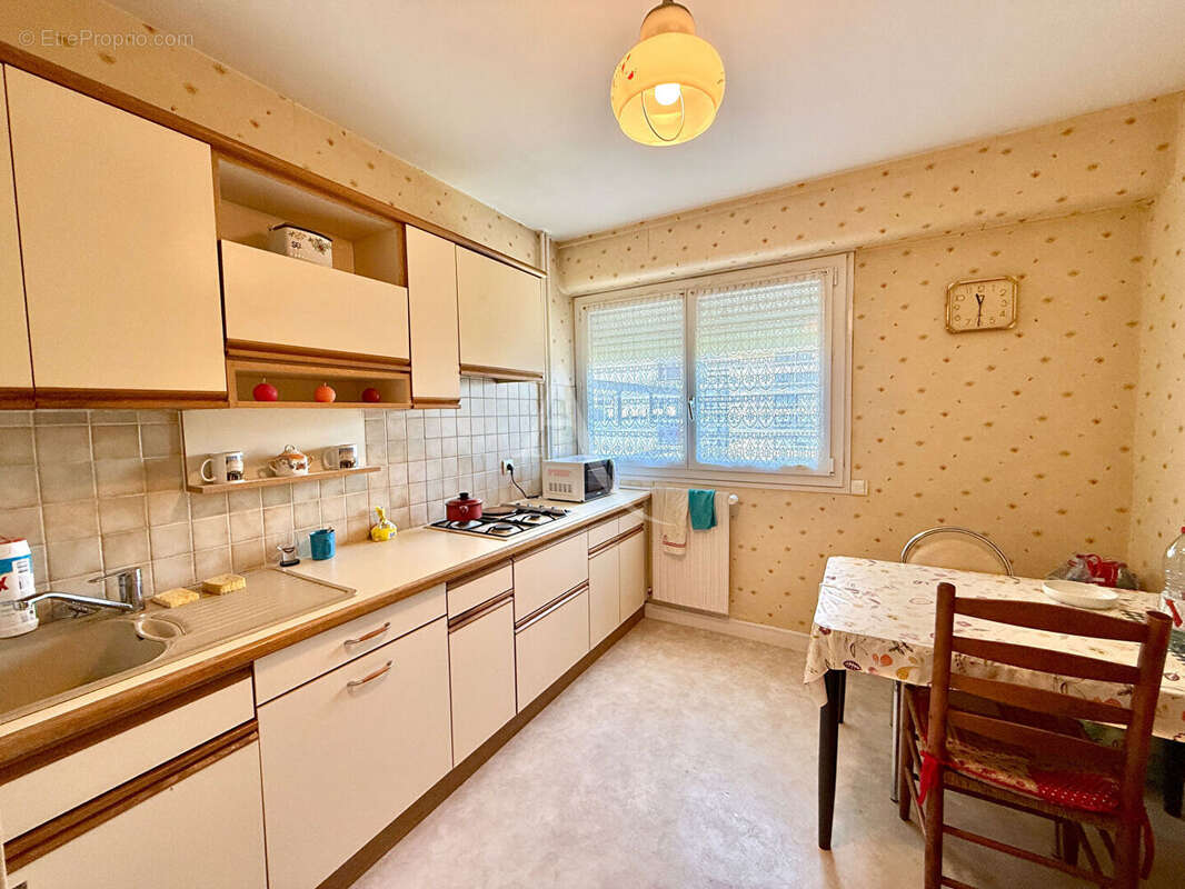 Appartement à SAINT-ETIENNE