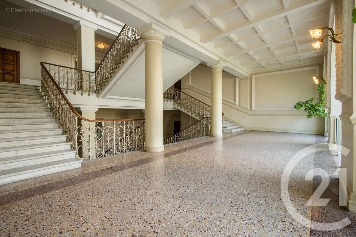 Appartement 58 m² à Nice  - photo 10